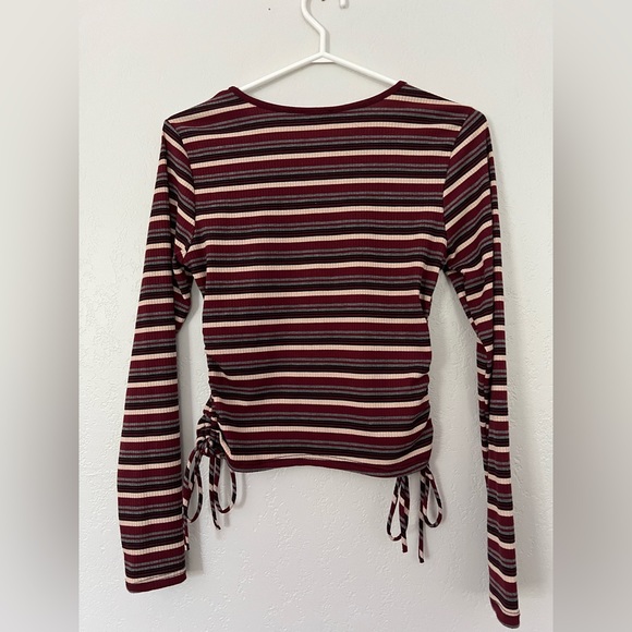 Chocolate longsleeve stripped crop - Picture 2 of 3